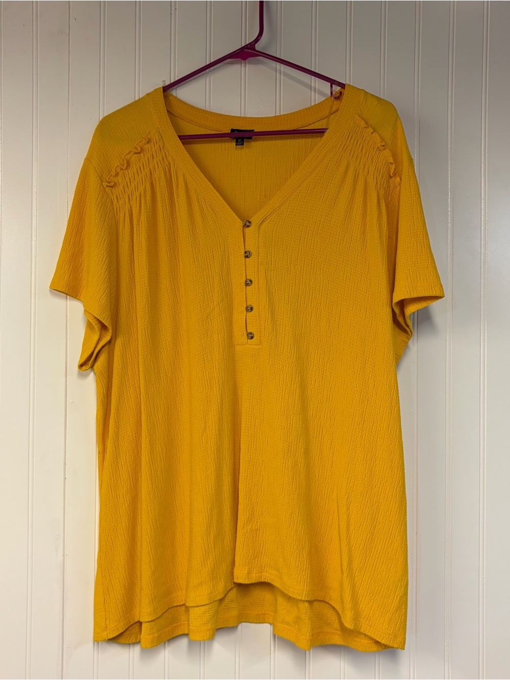 Lee Mustard Yellow V-Neck Short Sleeve Women's Top 1X